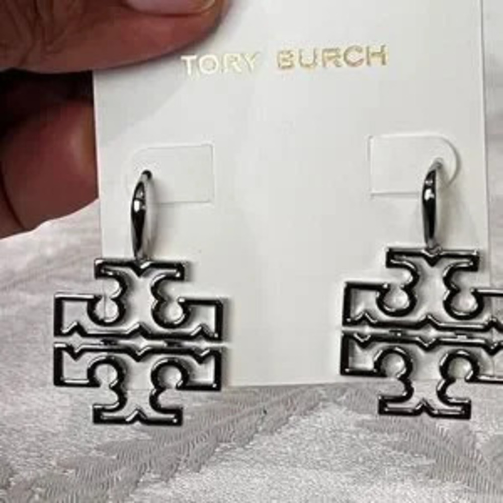 TORY BURCH Roxanne Chain‎ Bracelet - Picture 3 of 10